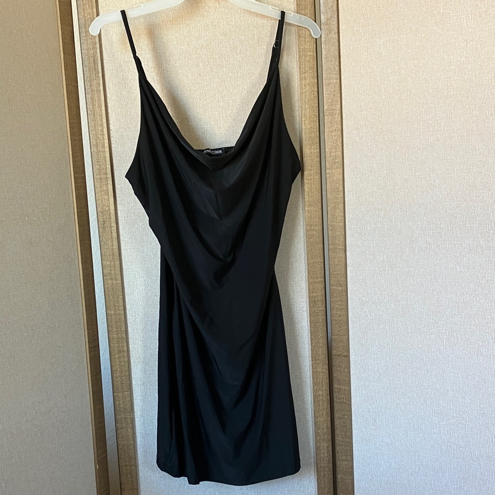 FINAL MARKDOWN Mind Code Elegant Black dress large